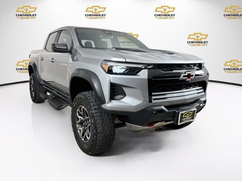 Used 2024 Chevrolet Colorado ZR2 w/ Technology Package AWD/4WD image 1