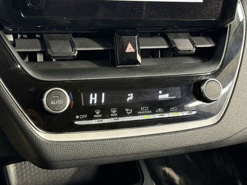 Used 2023 Toyota Corolla LE image 24