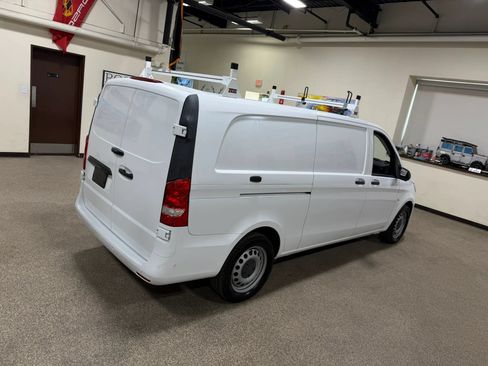 Used 2021 Mercedes-Benz Metris image 15