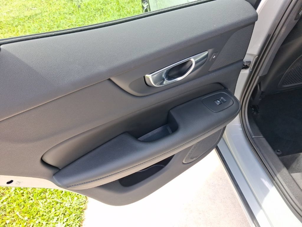Certified 2024 Volvo S60 B5 Core w/ Climate Package FWD image 11