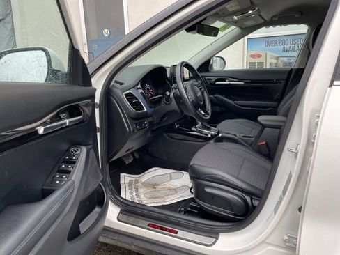 Certified 2023 Kia Seltos S w/ Navigation Package image 8