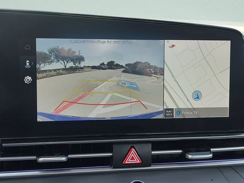 Used 2024 Hyundai Elantra SEL FWD image 16