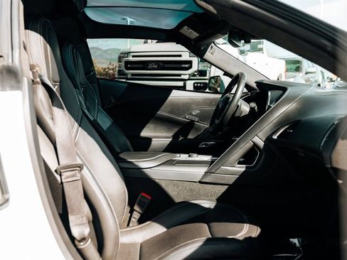 Used 2015 Chevrolet Corvette Stingray Coupe w/ 3LT Preferred Equipment Group image 43