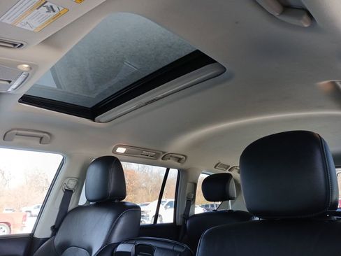 Used 2024 INFINITI QX80 Luxe image 19