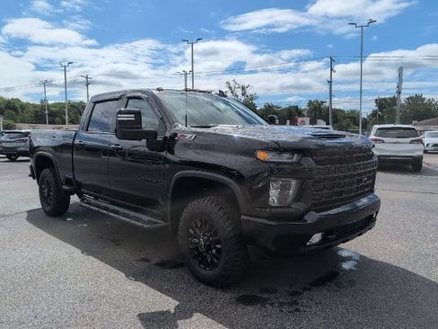 Used 2023 Chevrolet Silverado 2500 LTZ w/ LTZ Plus Package AWD/4WD image 12