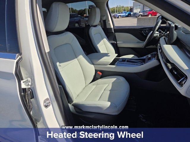 New 2027 Lincoln Aviator 2WD image 17