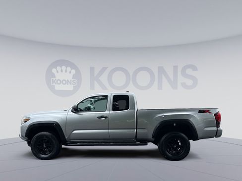 Used 2021 Toyota Tacoma SR w/ SX Package AWD/4WD image 2