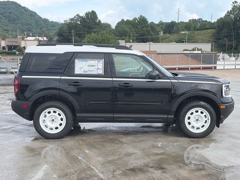 New 2026 Ford Bronco Sport Heritage w/ Convenience Package AWD/4WD image 2