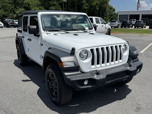 Used 2023 Jeep Wrangler Unlimited Sport AWD/4WD image 3