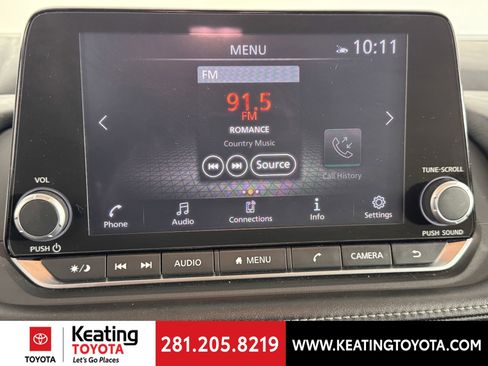 Used 2025 Nissan Rogue SV image 23