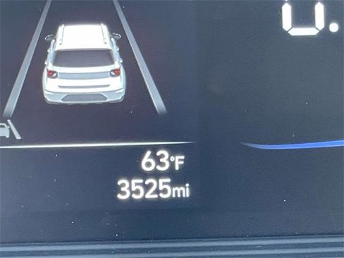 Certified 2025 Hyundai Venue Limited image 18