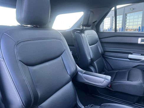 Used 2023 Ford Explorer XLT w/ Equipment Group 202A image 34