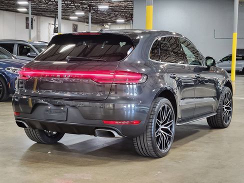 Used 2021 Porsche Macan image 8
