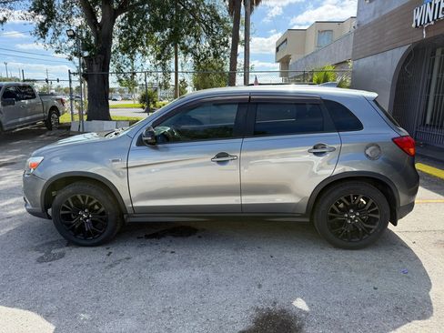 Used 2017 Mitsubishi Outlander Sport ES image 6