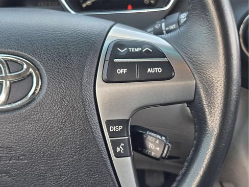 Used 2013 Toyota Highlander Limited FWD image 27