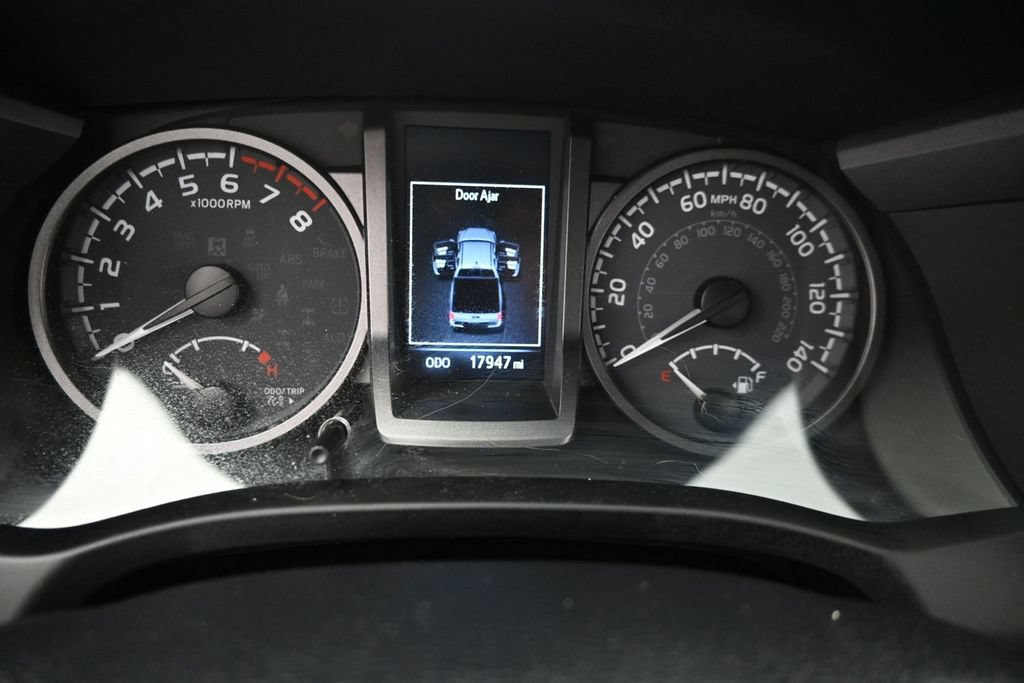 Used 2023 Toyota Tacoma TRD Sport AWD/4WD image 19