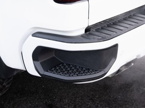 Used 2023 GMC Sierra 1500 AT4 w/ Technology Package image 29