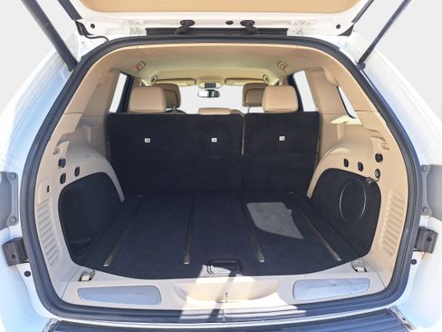 Used 2014 Jeep Grand Cherokee Limited image 13