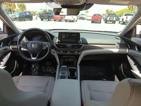 Used 2019 Honda Accord Touring image 21