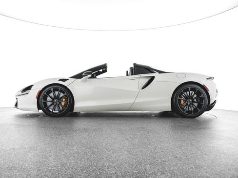 New 2025 McLaren Artura Spider image 20