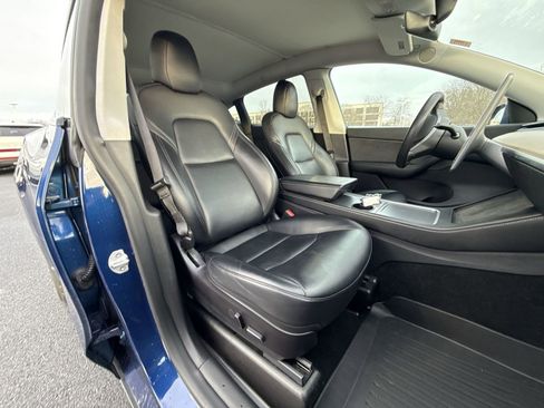 Used 2021 Tesla Model Y Long Range image 26