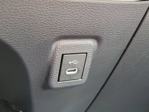 Used 2025 Toyota Corolla LE FWD image 27