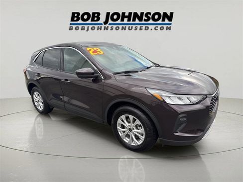 Used 2023 Ford Escape Active w/ Tech Pack #2 image 1