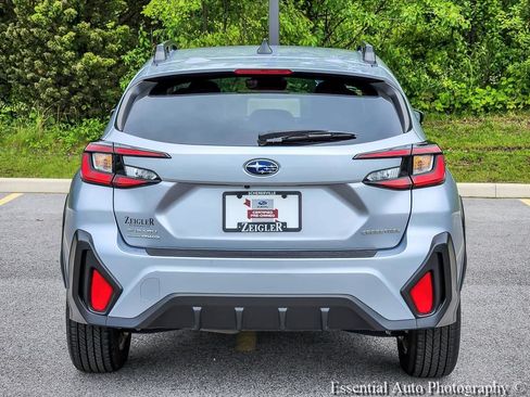 Certified 2024 Subaru Crosstrek 2.0i Premium w/ Crosstrek Mirror Package AWD/4WD image 5