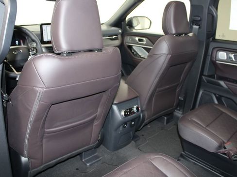 New 2026 Ford Explorer Platinum image 26