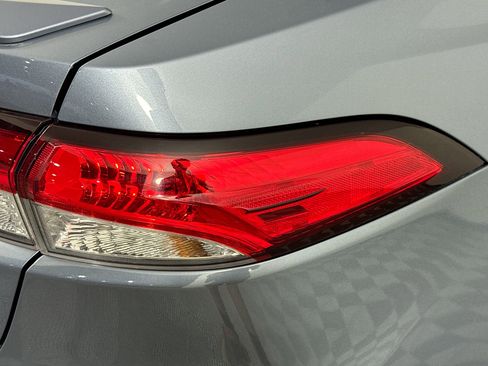 Used 2020 Toyota Corolla SE image 33