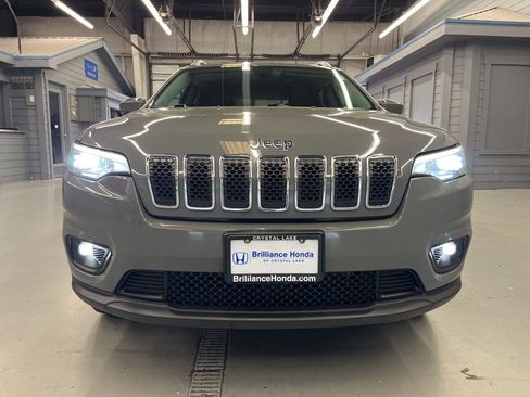 Used 2020 Jeep Cherokee Latitude Plus image 2