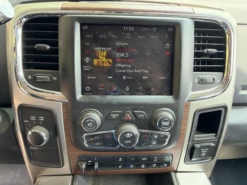 Used 2018 RAM 2500 Laramie AWD/4WD image 25