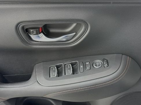 Certified 2025 Honda HR-V Sport image 16