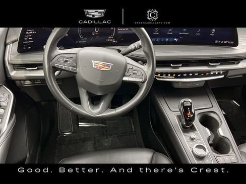 Used 2024 Cadillac XT4 Premium Luxury image 15