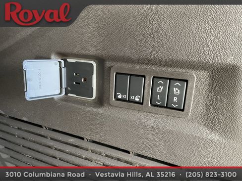 Used 2023 GMC Yukon Denali w/ LPO, Floor Liner Package image 10