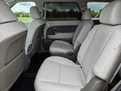 Used 2026 Hyundai Palisade Limited FWD image 15