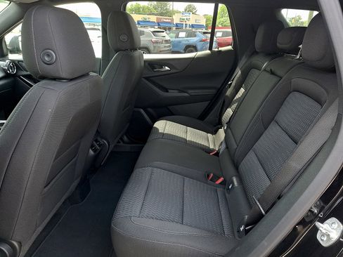 Used 2025 Chevrolet Equinox LT image 9