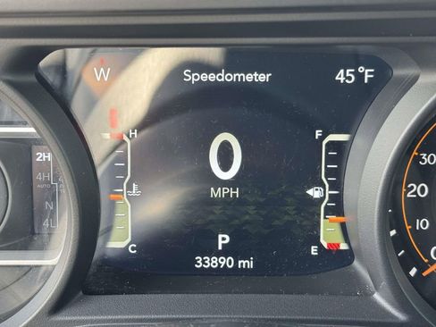 Used 2025 Jeep Wrangler Unlimited Rubicon image 24