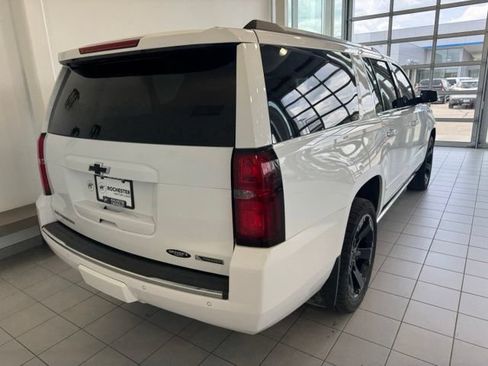 Used 2018 Chevrolet Suburban Premier AWD/4WD image 41