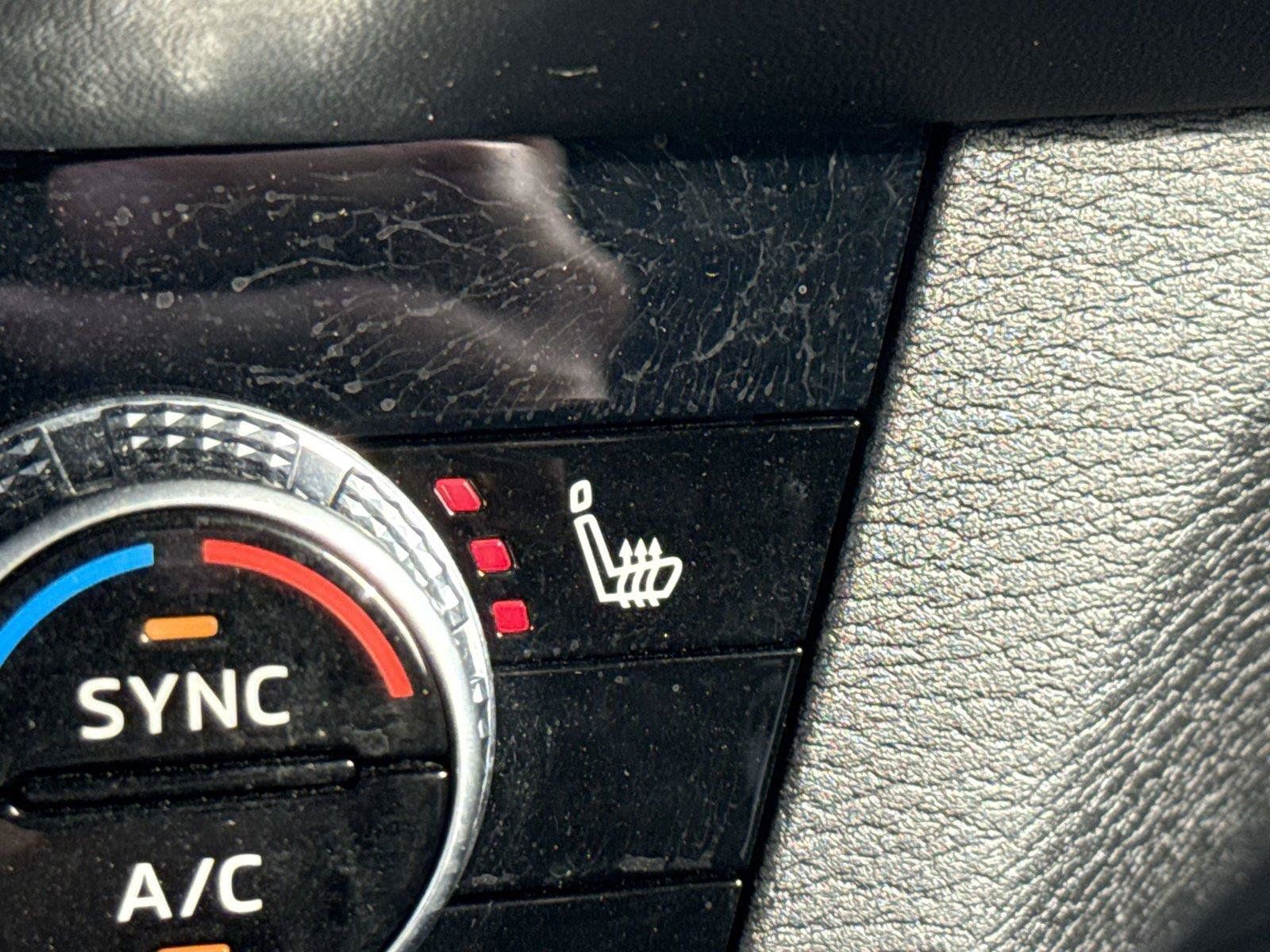 Used 2025 Mitsubishi Outlander SE AWD/4WD image 28