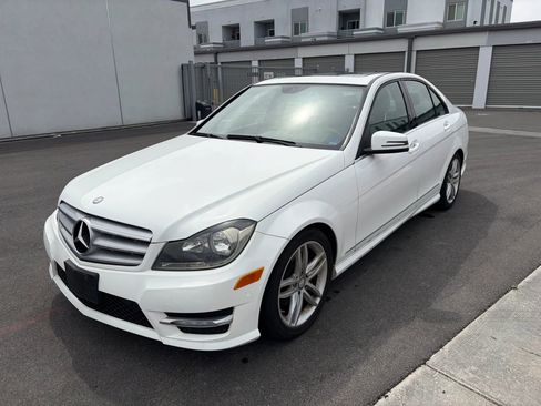 Used 2013 Mercedes-Benz C 250 Sedan w/ Multimedia Pkg image 2