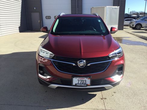 Used 2023 Buick Encore GX Essence w/ Experience Buick Package image 3