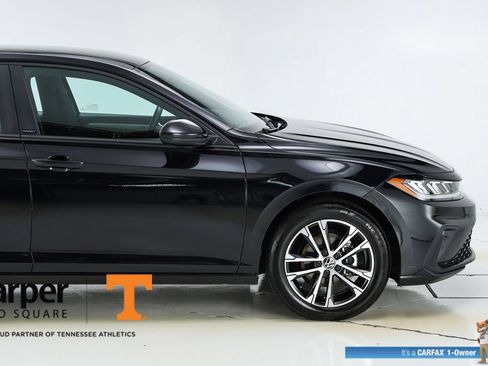 Used 2025 Volkswagen Jetta Sport FWD image 12