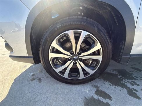 Used 2022 Subaru Forester Limited image 10