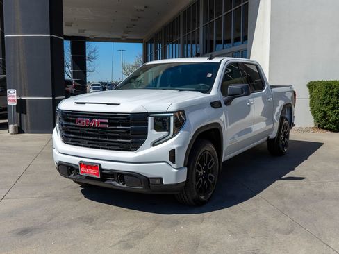 New 2026 GMC Sierra 1500 Elevation AWD/4WD image 3