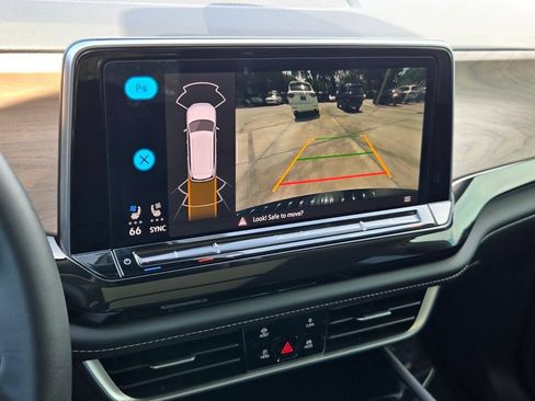 Certified 2026 Volkswagen Atlas SE w/ Panoramic Sunroof Package FWD image 20