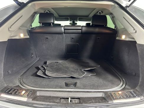 Used 2013 Cadillac SRX Luxury image 27