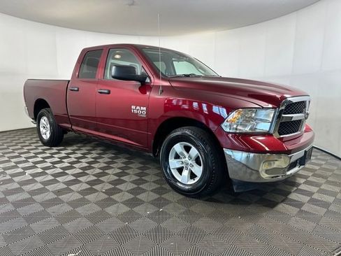 Used 2024 RAM 1500 Classic SLT image 2