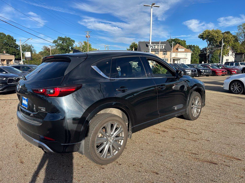 Used 2024 MAZDA CX-5 Signature AWD/4WD image 4