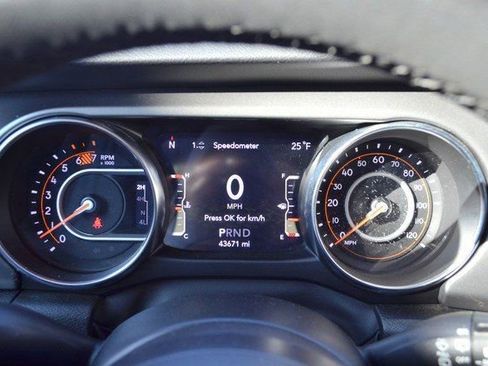 Used 2023 Jeep Wrangler Sport S image 22